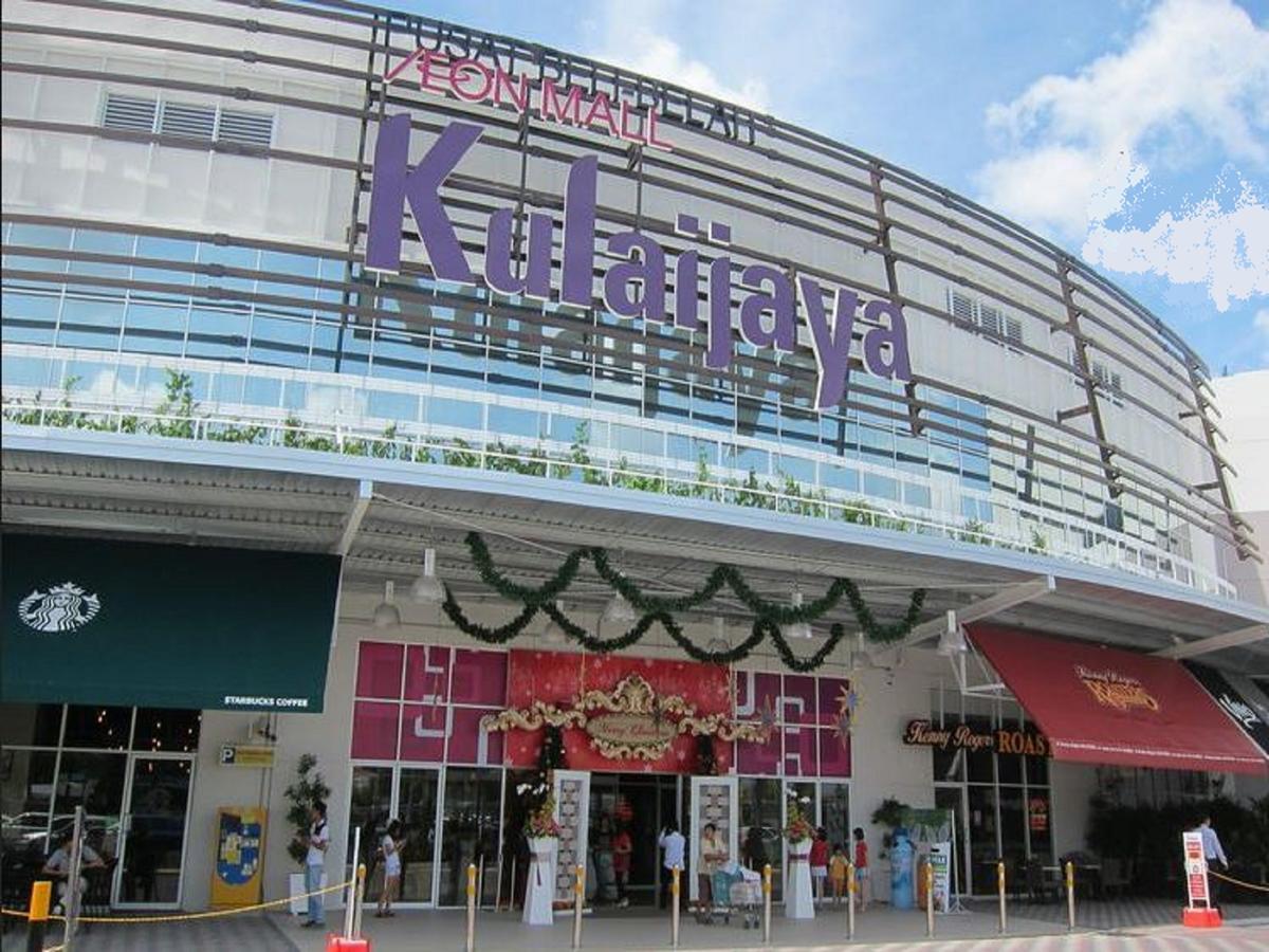 ホテル サヤン クライ エクステリア 写真